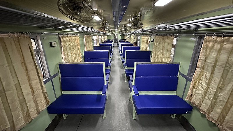 รถไฟไทยชั้น 3